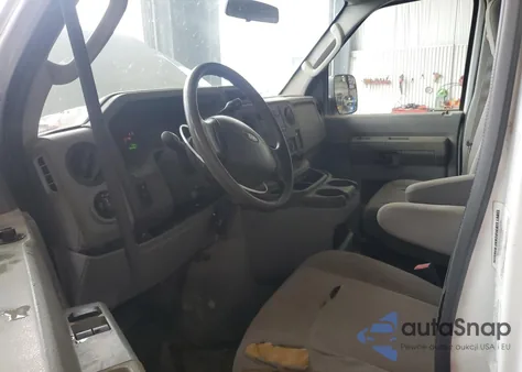 2013 Ford Econoline E250 Van z USA, uszkodzony, nr VIN 1FTNE2EL2DDA97898